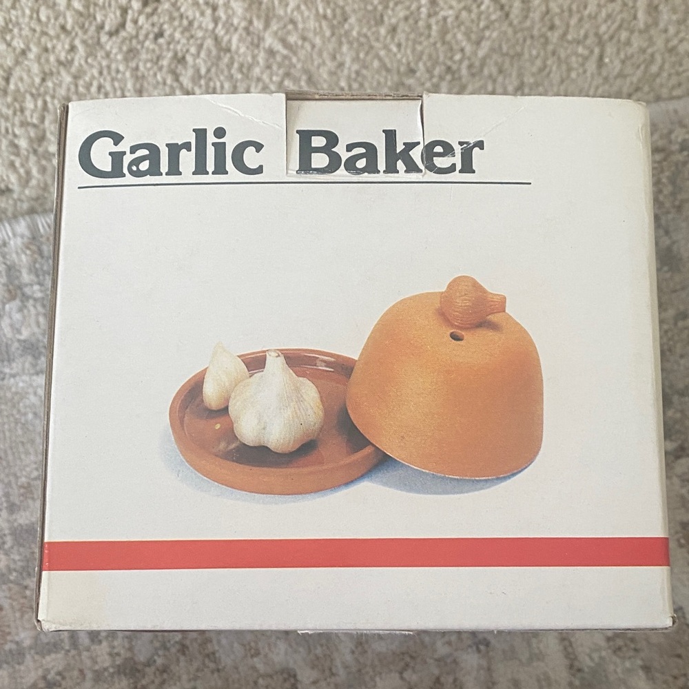 Garlic baker